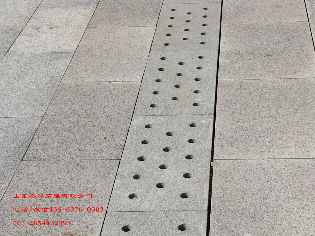 點擊查看詳細(xì)信息<br>標(biāo)題：黃銹石鋪裝廣場圖片